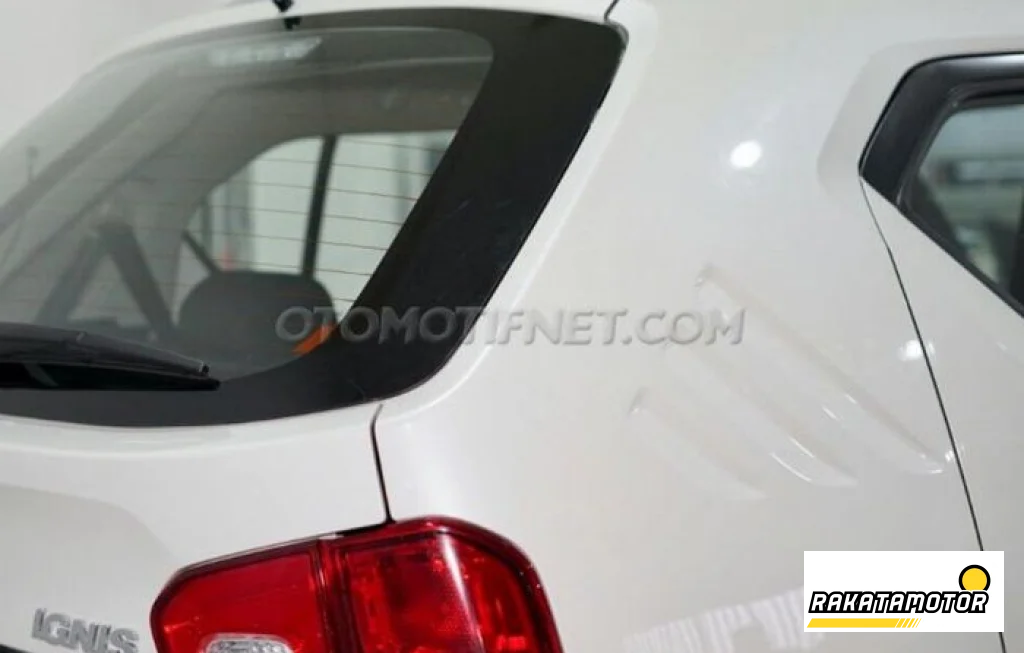 arti tiga garis Suzuki Ignis