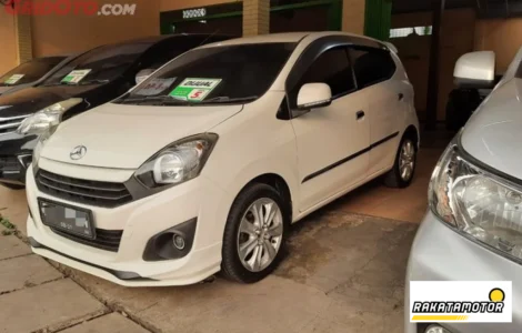 harga Daihatsu Ayla 2016 bekas