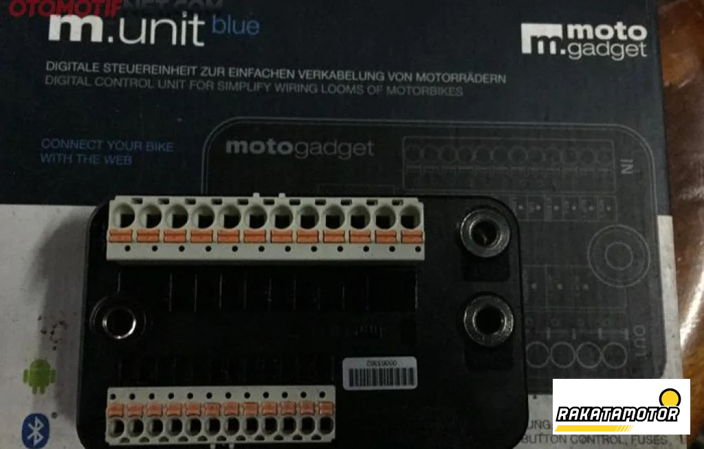 m unit pengontrol kelistrikan motor