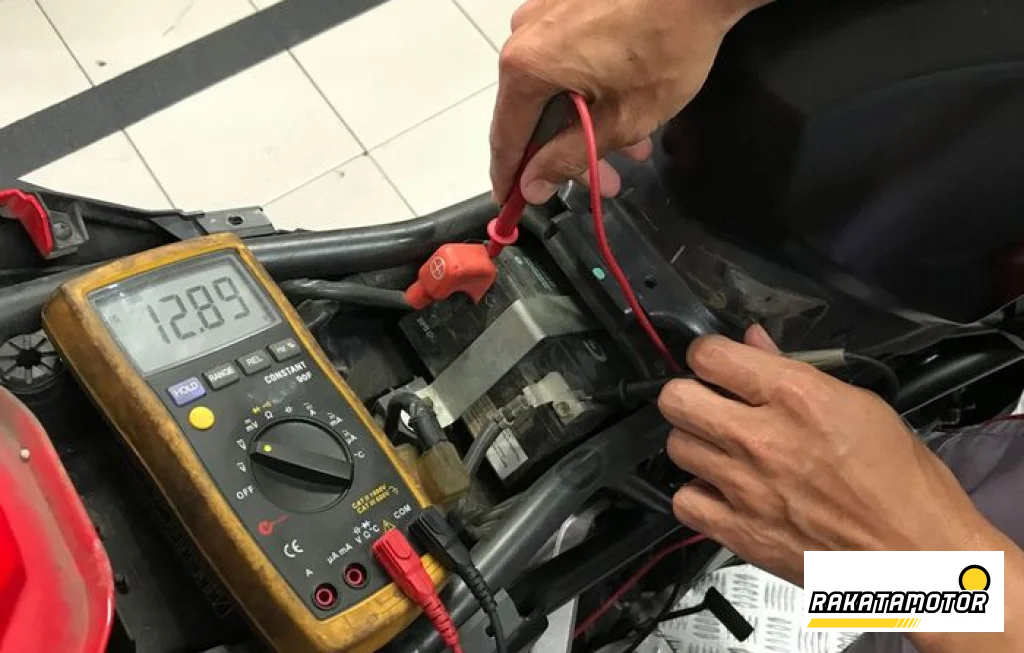 perawatan aki motor