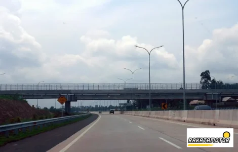 tarif tol Jakarta Bandung terbaru